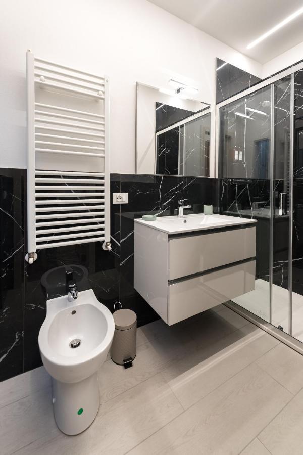Obsidian -Centro- Wifi + Free Parking Appartement Ravenna Buitenkant foto